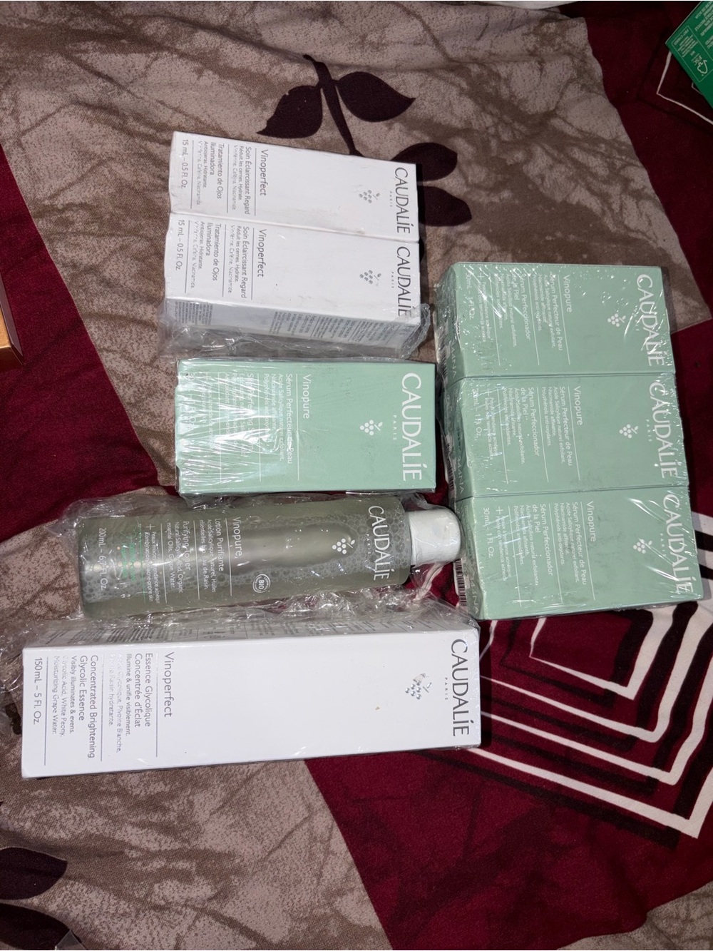 Caudalie Vinoperfect Set in Mint Green and White